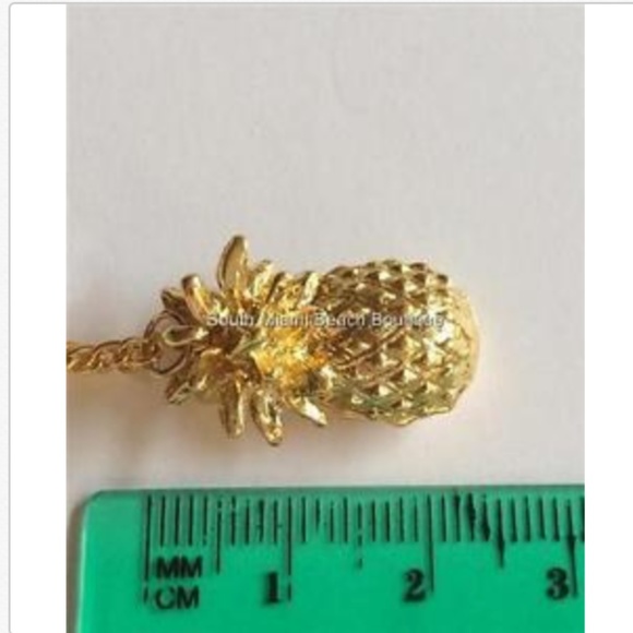 Gold Hawaiian Pineapple Necklace Pendant 26" XLong - Picture 8 of 8